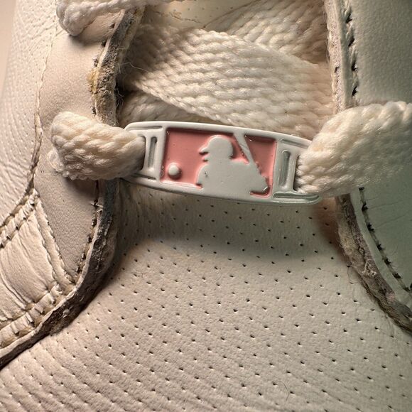 Reebok MLB Authentic Collection New York Yankees White/Pink 2-142952 Size 8.5 - Picture 8 of 12